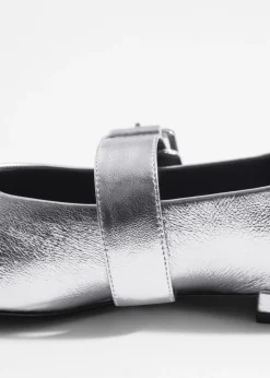 Fashion & Other Stories Ballerines En Cuir à Boucles