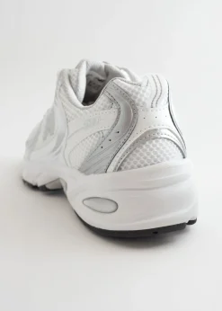 Flash Sale & Other Stories Baskets New Balance 530
