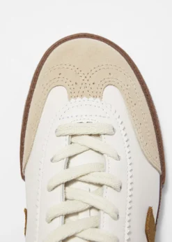 Discount & Other Stories Baskets Veja Volley