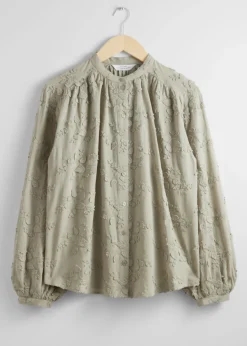 Best & Other Stories Blouse Ample à Fleurs En Appliqué