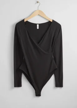 Discount & Other Stories Body Croisé Avec Une épaule Dégagée