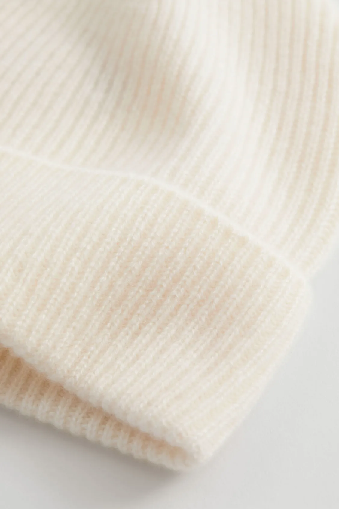 Fashion & Other Stories Bonnet En Cachemire