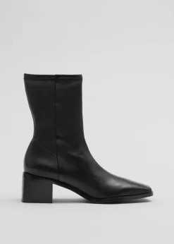 Online & Other Stories Bottines-chaussettes En Cuir