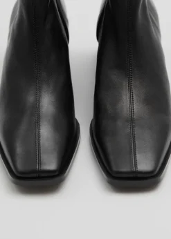 Online & Other Stories Bottines-chaussettes En Cuir