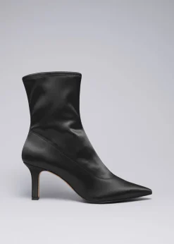 Cheap & Other Stories Bottines-chaussettes Pointues
