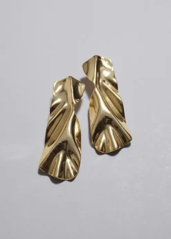 Fashion & Other Stories Boucles D’oreilles à L’effet Drapé Sculptural Doré