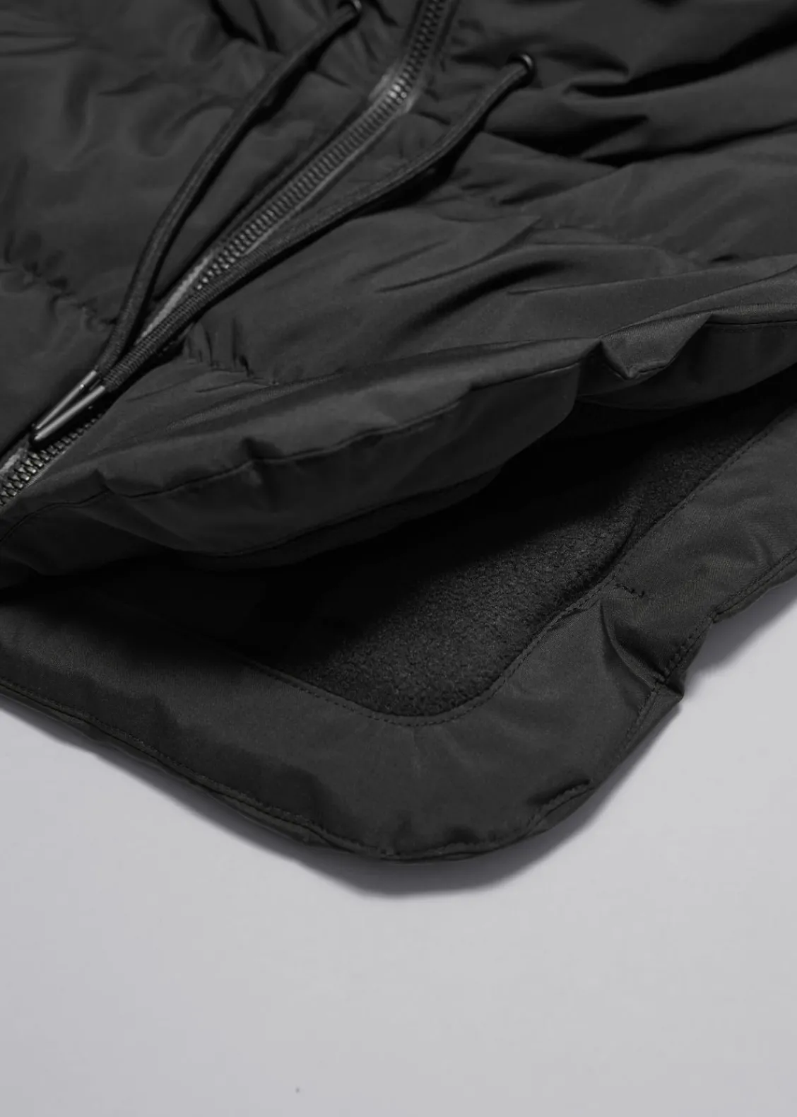 Cheap & Other Stories Capuche Rembourrée Noir