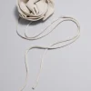 Shop & Other Stories Collier Ras Du Cou à Grande Rose En Lin Beige