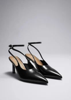 New & Other Stories Escarpins Pointus En Cuir à Brides Arrière Noir