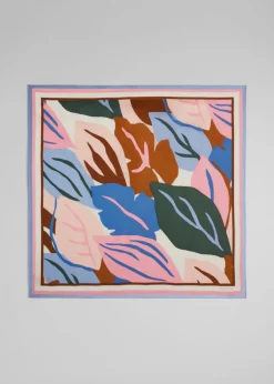 Clearance & Other Stories Foulard à Imprimé Feuilles Rose