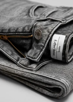 Outlet & Other Stories Jean Slim