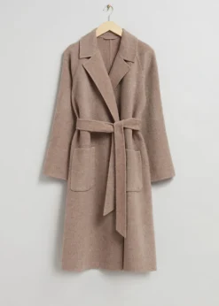 Outlet & Other Stories Manteau Ceinturé