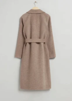 Outlet & Other Stories Manteau Ceinturé