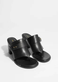 Shop & Other Stories Mules à Entredoigt En Cuir Noir