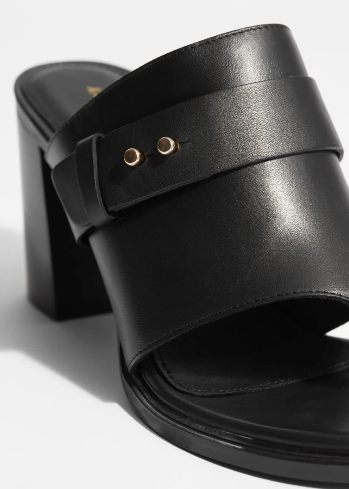 Shop & Other Stories Mules à Entredoigt En Cuir Noir