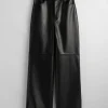 Discount & Other Stories Pantalon Droit En Cuir Noir