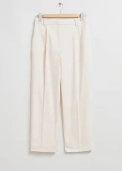 Cheap & Other Stories Pantalon Droit Plissé Couleur crème
