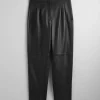 Discount & Other Stories Pantalon Fuselé En Cuir Noir