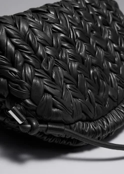 Cheap & Other Stories Pochette En Cuir Tressé Noir