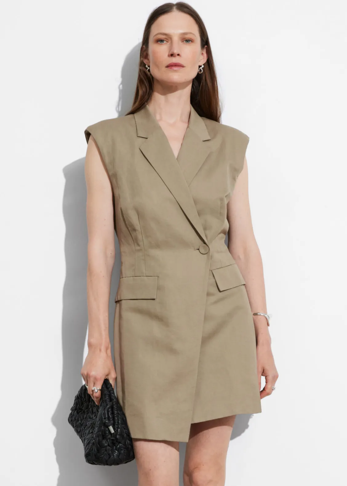 Fashion & Other Stories Robe Courte Blazer Structurée Taupe