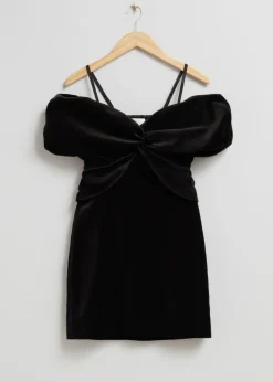 Cheap & Other Stories Robe Courte En Velours à épaules Dénudées Noir