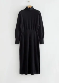 Cheap & Other Stories Robe En Laine Mérinos à Col Roulé Noir