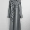 Flash Sale & Other Stories Robe Midi à Motifs Floraux Appliqués Gris