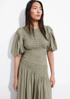 Fashion & Other Stories Robe Midi Asymétrique à Smocks