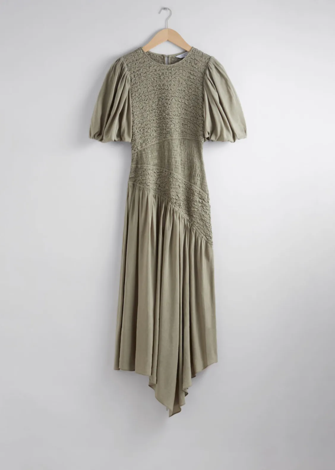 Fashion & Other Stories Robe Midi Asymétrique à Smocks
