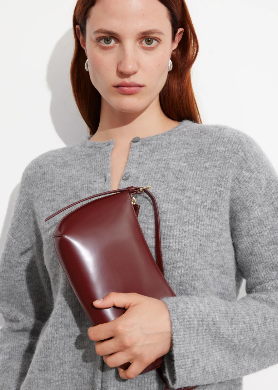 Store & Other Stories Sac à Bandoulière En Cuir Brillant