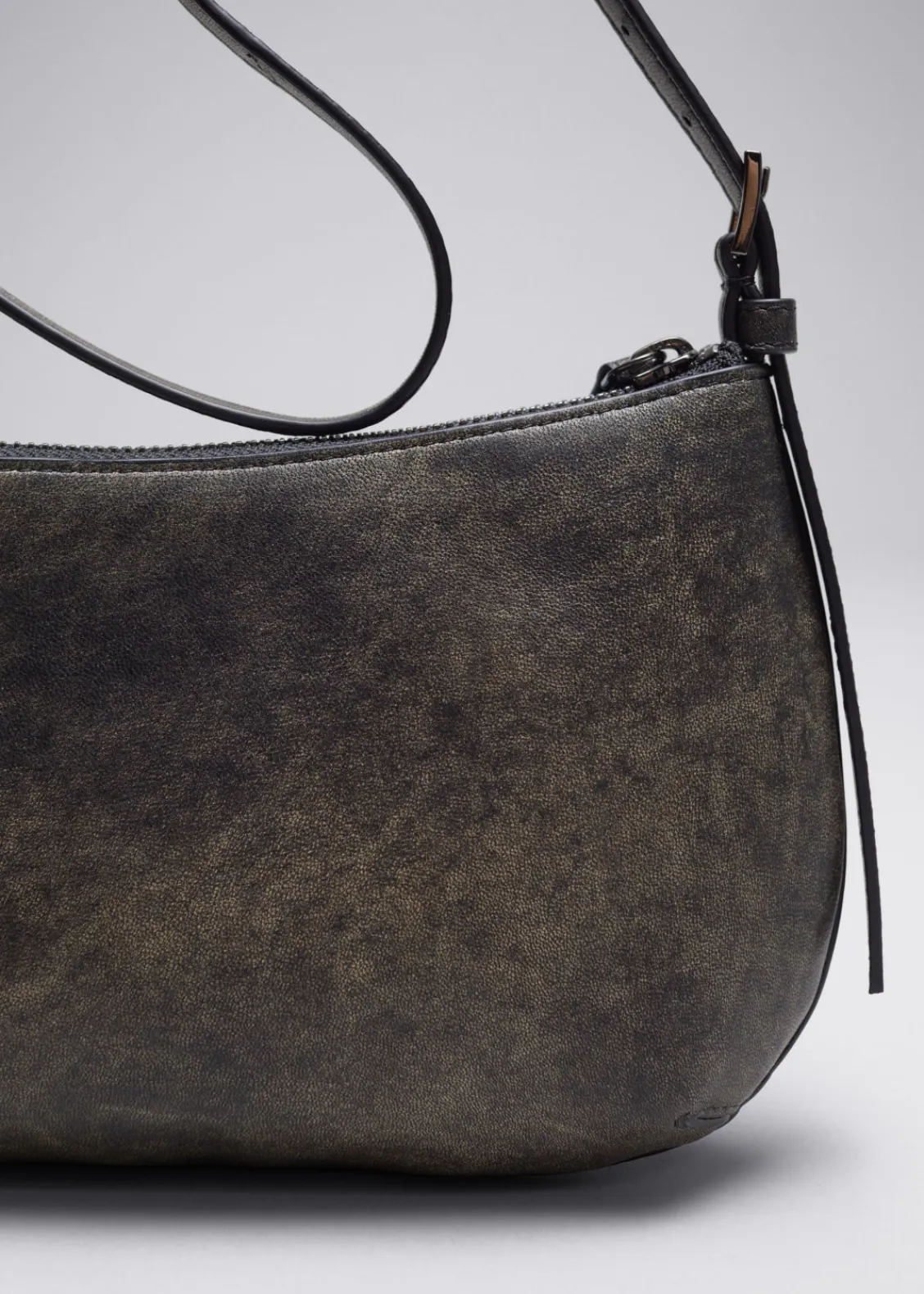 Store & Other Stories Sac à Bandoulière En Cuir Brillant