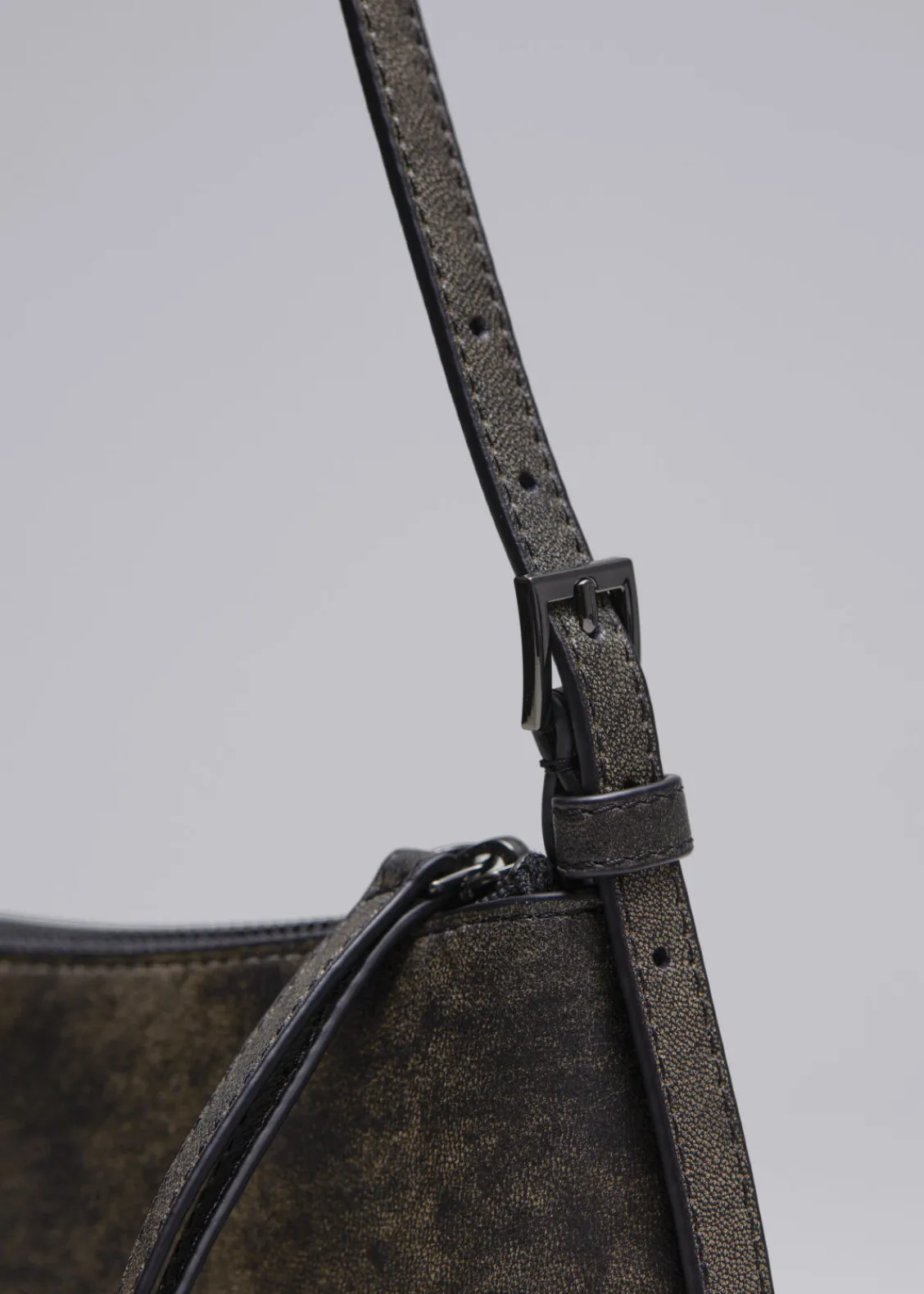 Store & Other Stories Sac à Bandoulière En Cuir Brillant