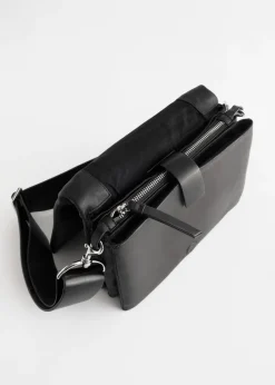 Discount & Other Stories Sac à Bandoulière En Cuir Sans Chrome Noir