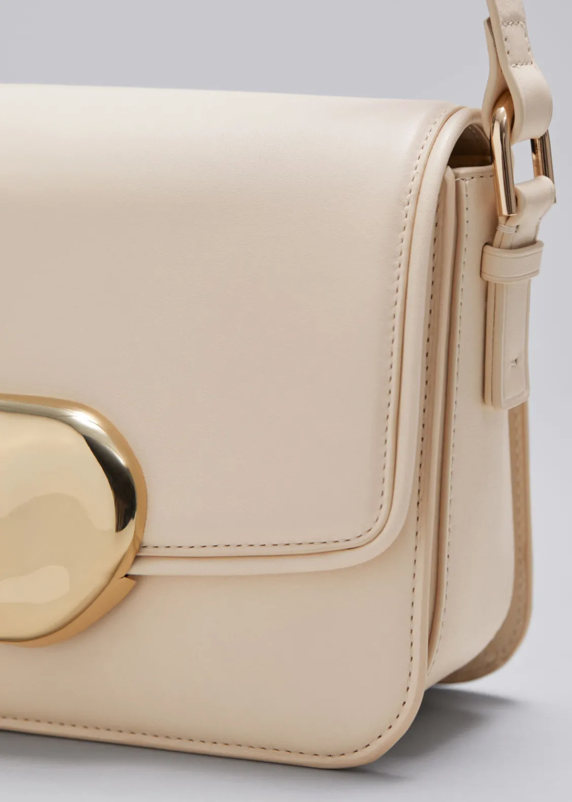 Outlet & Other Stories Sac En Cuir à Boucle Sculpturale