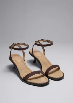 New & Other Stories Sandales En Cuir à Petits Talons