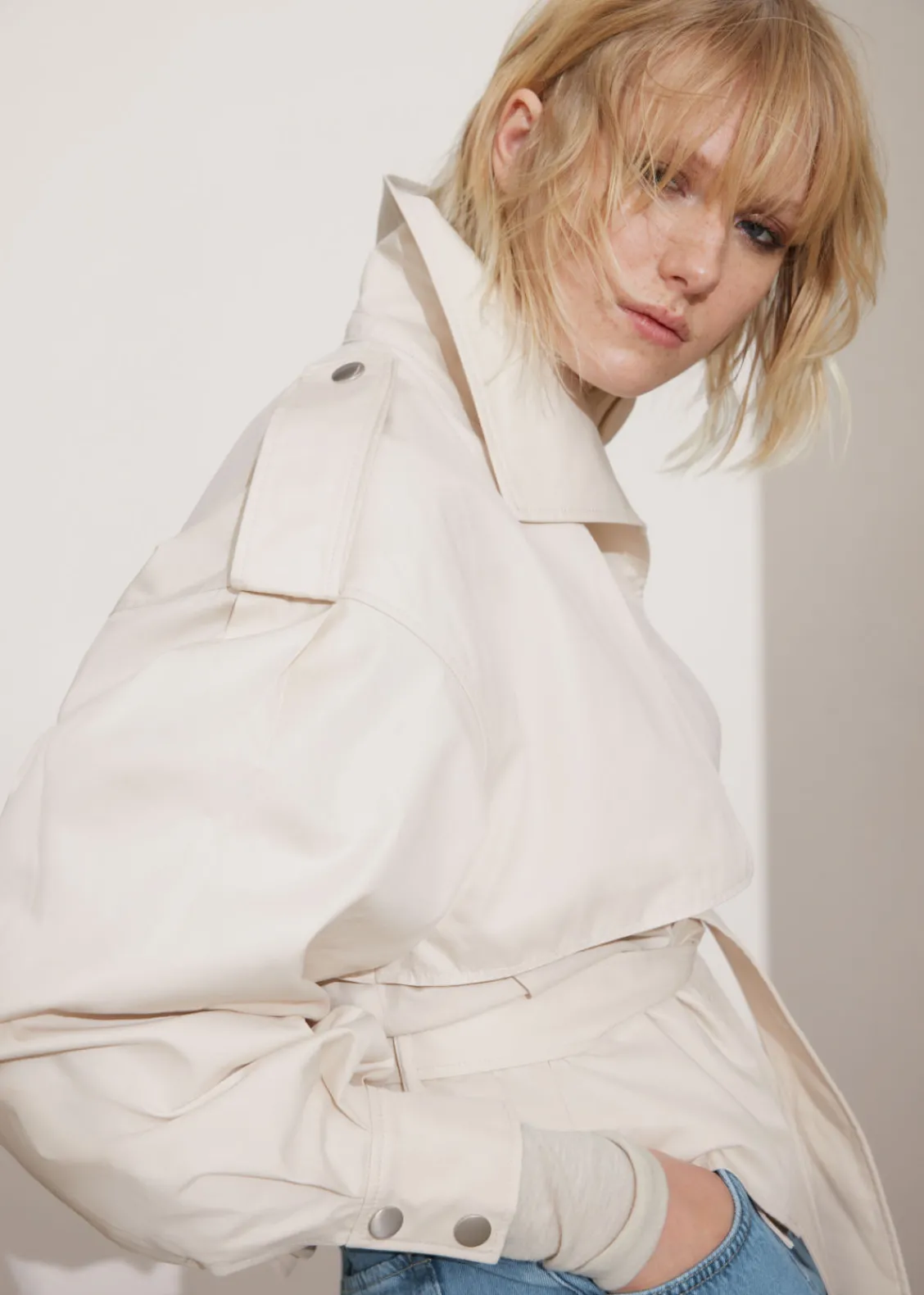 New & Other Stories Veste Oversize Ceinturée Beige